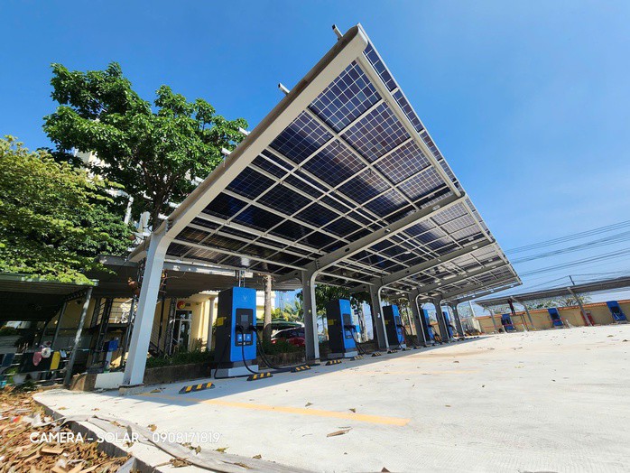 Điện năng lượng mặt trời đang được nhiều người dân lắp đặt