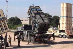 Mỹ, Israel đối mặt với tình trạng 'vực thẳm kho đạn'