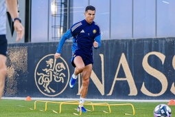 Ronaldo đăng loạt ảnh trở lại tập luyện, báo tin vui cho Al Nassr - Bồ Đào Nha