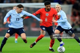 Video bóng đá Anh - Uruguay: Điểm nhấn  " bóng chết " , người hùng hóa tội đồ