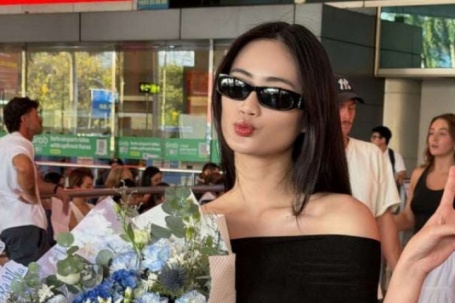 Hoa hậu Ý Nhi gấp rút về nước