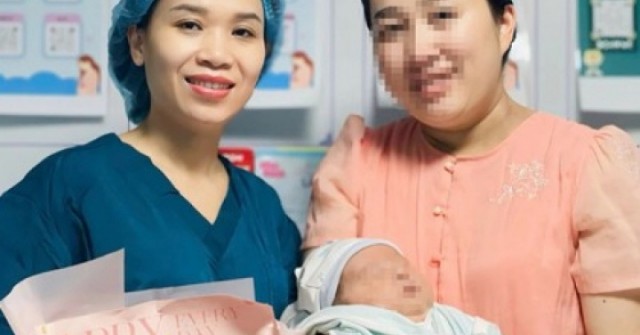 Hy hữu: Bé trai nặng tới 5,1 kg vừa chào đời ở Quảng Trị