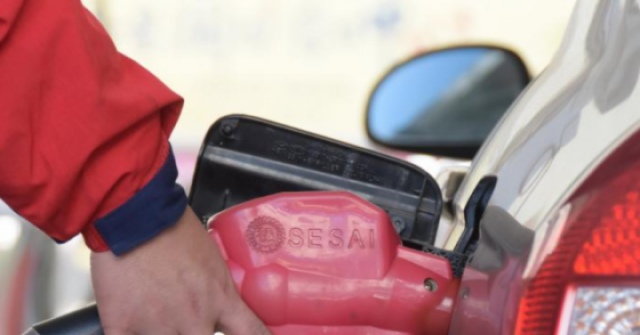 Ba kịch bản giá dầu, thị trường tài chính toàn cầu đứng trước cơn sóng lớn