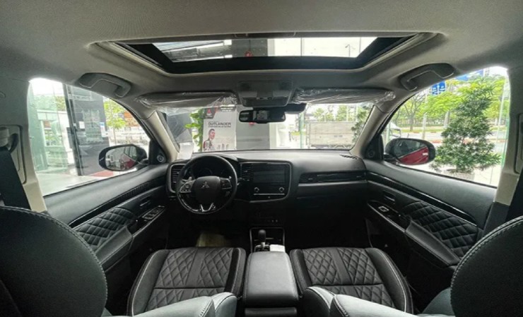 Mitsubishi New Outlander có lợi thế gì nếu đối đầu với Honda CR-V? - 9