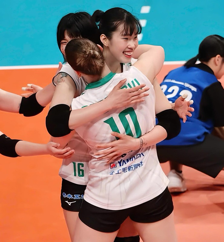 Thanh Thúy sáng cửa lập chiến tích lịch sử