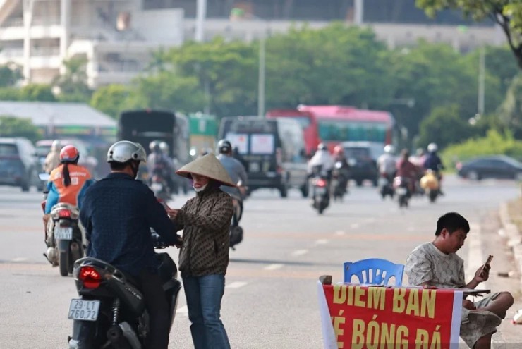 Vé trận ĐT Việt Nam vs ĐT Malaysia bị “thổi giá” chóng mặt: Chợ đen hét tới 2,8 triệu/cặp, gấp nhiều lần giá gốc