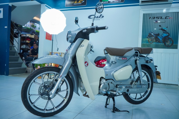 Honda Super Cub 2026 nhập Thái giá hơn 150 triệu đồng - 2