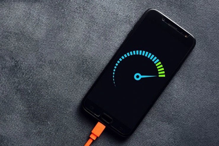 Smartphone trong tương lai có thể sạc đầy pin trong tích tắc.