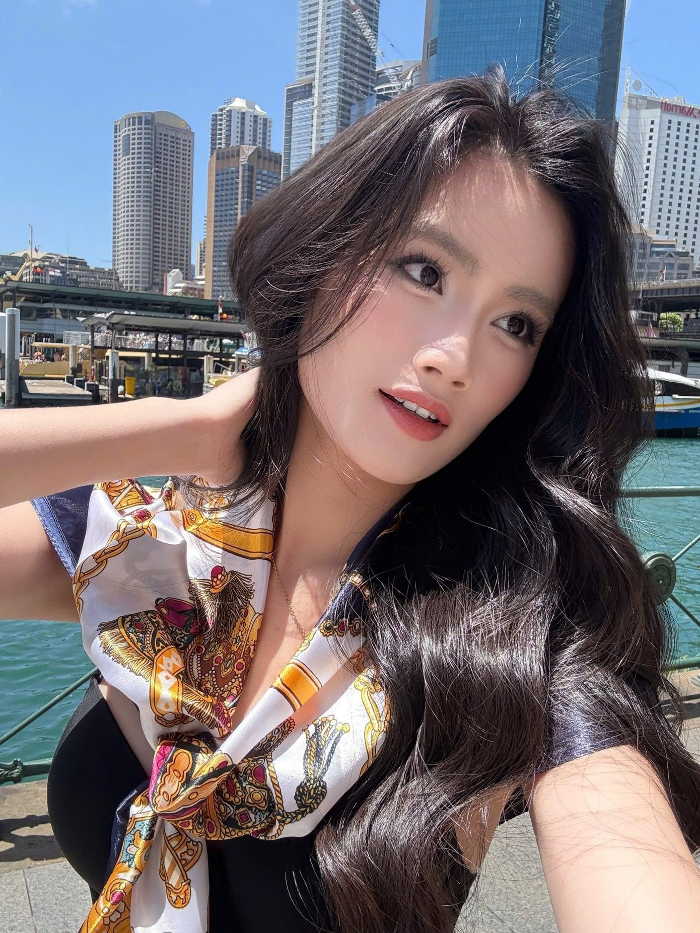 Sinh năm 2002, Ý Nhi cao 1,75 m, hiện theo học ngành Quản trị kinh doanh. Sau khi đăng quang Miss World Vietnam 2023, cô sang Australia du học và tạm rút khỏi hoạt động giải trí trong nước. Bên cạnh việc học, người đẹp làm thêm tại cửa hàng mỹ phẩm, cuộc sống tương đối kín tiếng.