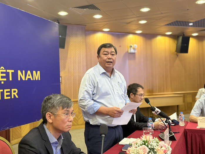 Ông Nguyễn Tô An, Phó Cục trưởng Cục Đăng kiểm Việt Nam cho biết tỉ lệ trượt kiểm định khí thải của xe xăng tăng gấp đôi, còn xe diesel tăng gấp 3 lần trên phạm vi toàn quốc