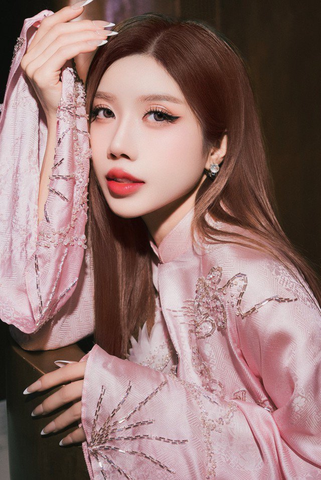 Có thể thấy, phương pháp làm đẹp của Trang Pháp không nằm ở những bí quyết quá phức tạp, mà đến từ sự kiên trì và lối sống lành mạnh. Đây cũng là xu hướng làm đẹp được nhiều người trẻ hướng đến trong bối cảnh hiện nay: đề cao sự tự nhiên, cân bằng và lâu dài.