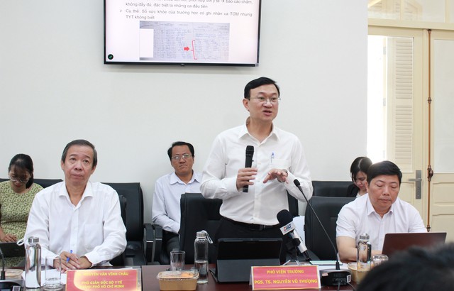 PGS.TS.BS Nguyễn Vũ Thượng – Phó Viện trưởng Viện Pasteur TPHCM phát biểu.