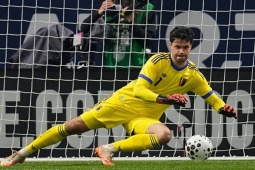 Sao MU Lammens hóa "người nhện" trước ĐT Mỹ, De Bruyne ví như "bản sao Courtois"