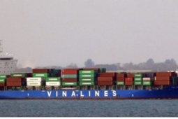 Kiến nghị hỗ trợ tàu biển Việt Nam qua eo Hormuz, giữ ổn định giá cước vận tải