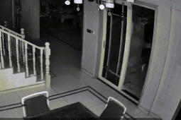 Nổ tung tủ lạnh vì bảo quản đá khô