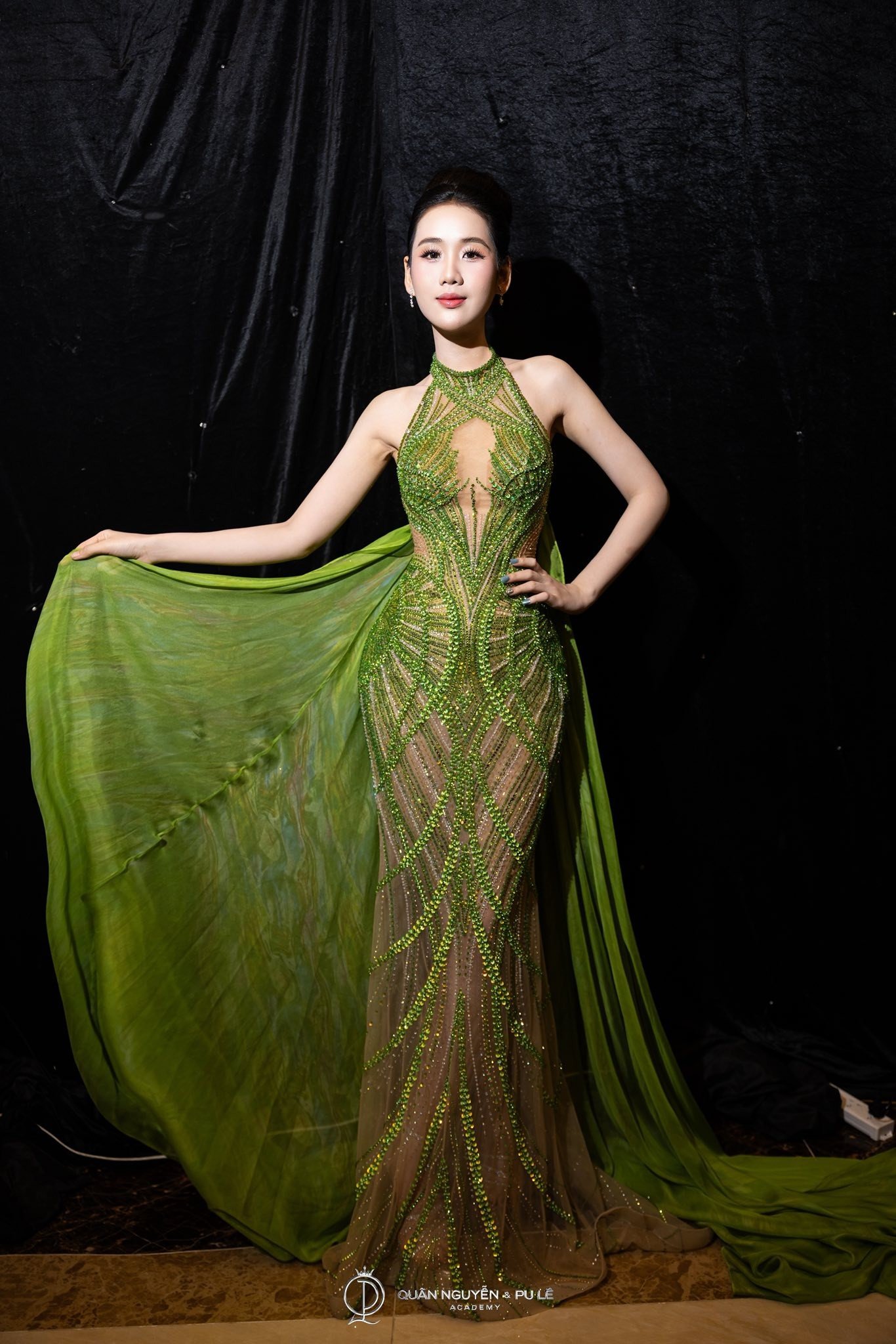 Ai đăng quang Hoa hậu Thế giới Việt Nam - 4