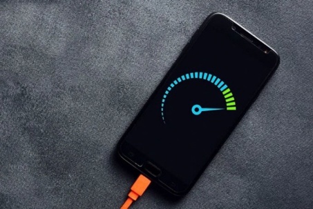 Điện thoại trong tương lai chỉ cần vài giây để sạc đầy