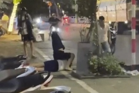 Hà Nội: Điều tra nhóm côn đồ đi ô tô đánh người nhập viện vì bị phản ứng cách lái xe 'ngổ ngáo'