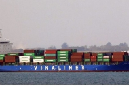 Kiến nghị hỗ trợ tàu biển Việt Nam qua eo Hormuz, giữ ổn định giá cước vận tải