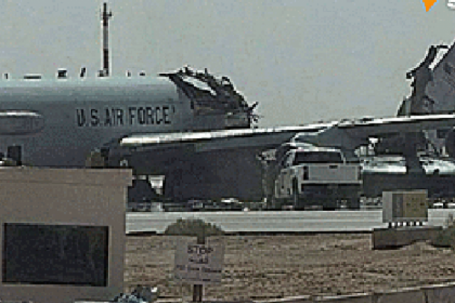 VIDEO: Xuất hiện hình ảnh “máy bay mắt thần” của Mỹ bị xé toạc