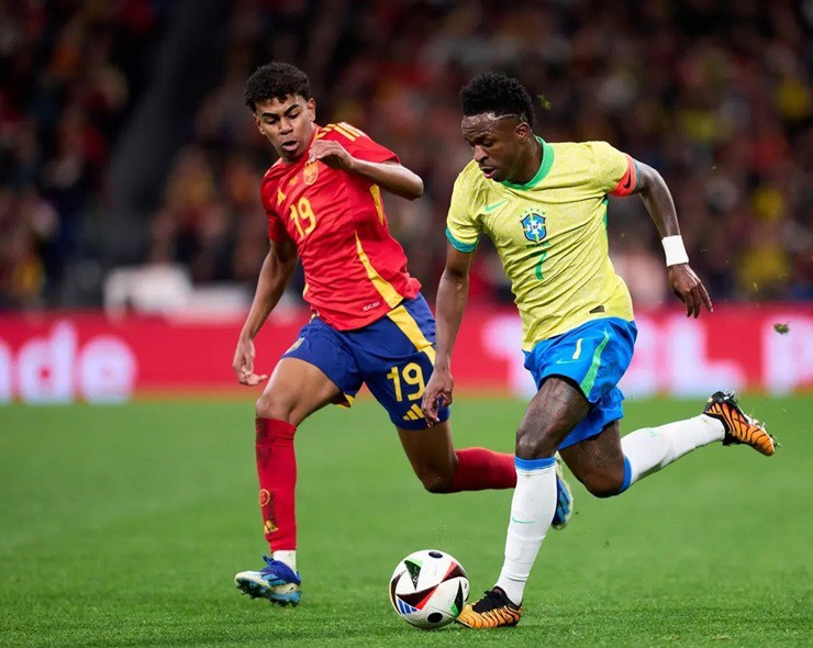 Romario đánh giá&nbsp;Yamal cao hơn&nbsp;Vinicius