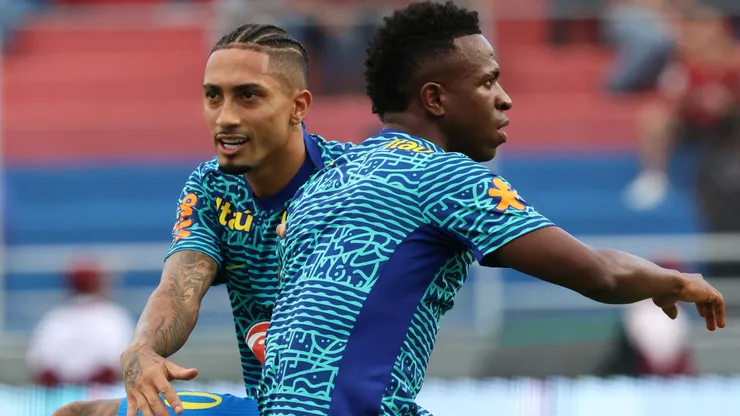 Trước Vinicius, một tuyển thủ Brazil khác là Raphinha đã chấn thương