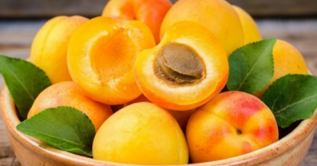 5 tác dụng phụ khi ăn quả mơ ít người biết