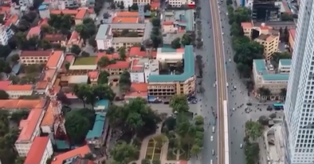 Hà Nội: Bất ngờ trước giá nhà mặt phố tại phườn...