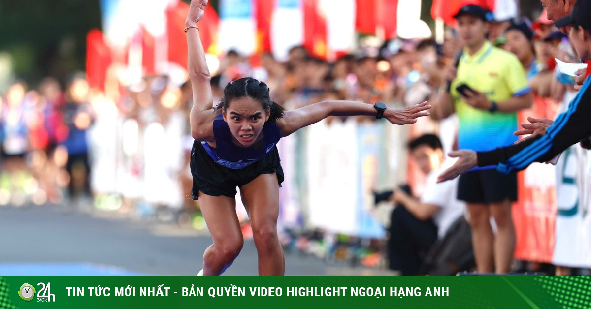 Chân chạy Ngọc Hoa: Cú bò về đích gây sốt & thanh xuân rực rỡ