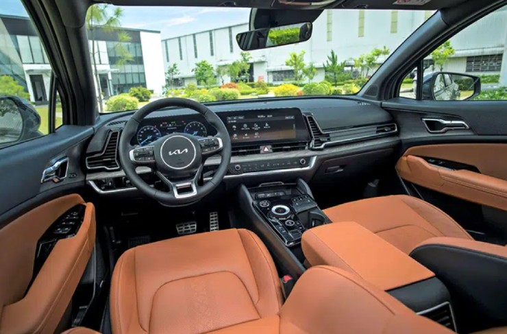 Kia Sportage nhiều phiên bản, sánh cạnh Toyota Corolla Cross - 9