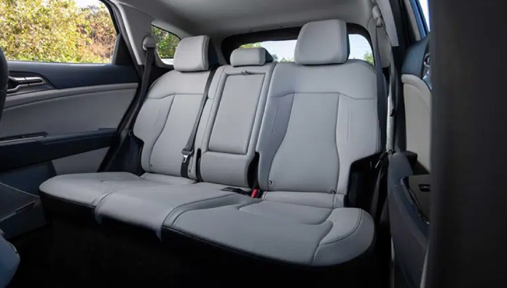 Kia Sportage nhiều phiên bản, sánh cạnh Toyota Corolla Cross - 8