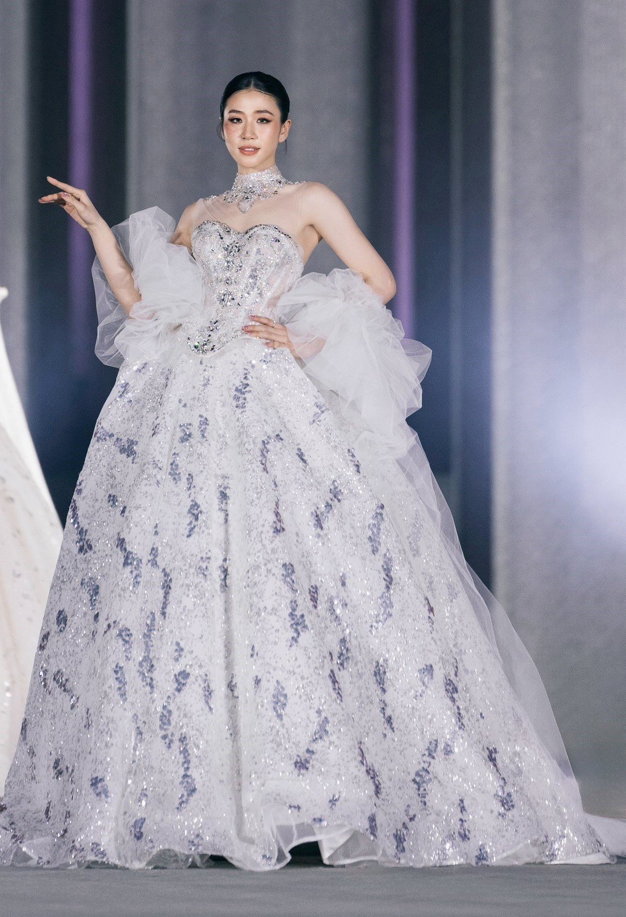 Ai đăng quang Hoa hậu Thế giới Việt Nam - 24