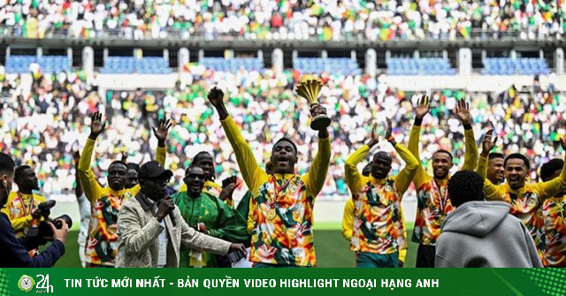 Kết quả bóng đá Senegal - Peru: "Nhà vua châu Phi đích thực" phô diễn, Jackson lập công