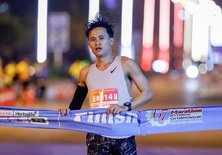 Trung Cường về nhất cự ly 21km nam