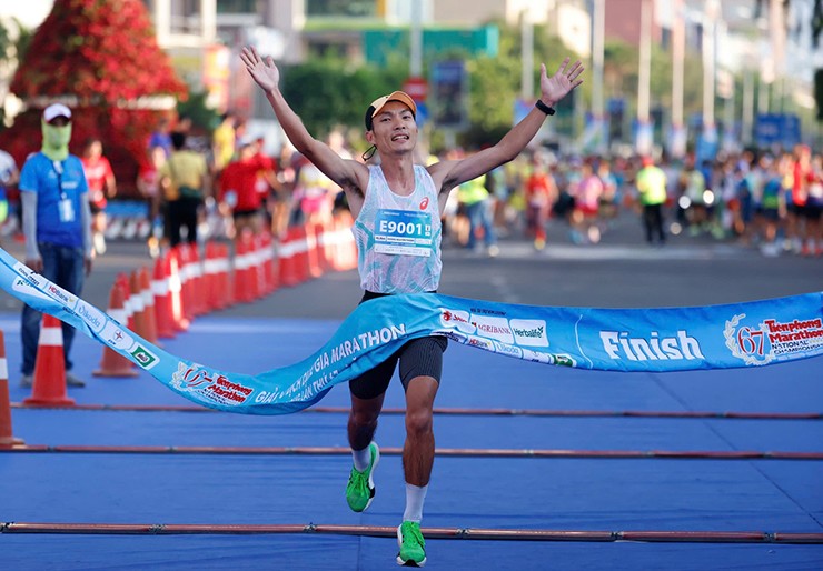 Hoàng Nguyên Thanh 7 lần liên tiếp vô địch quốc gia