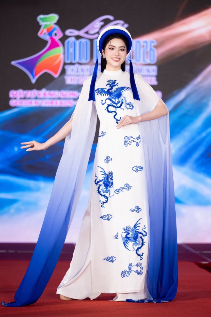 Nhan sắc tân Miss World Vietnam - 8