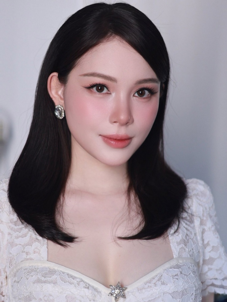 Ảnh sao 30/3: Bố con Johnathan Hạnh Nguyễn cười híp mắt bên nhau - 2