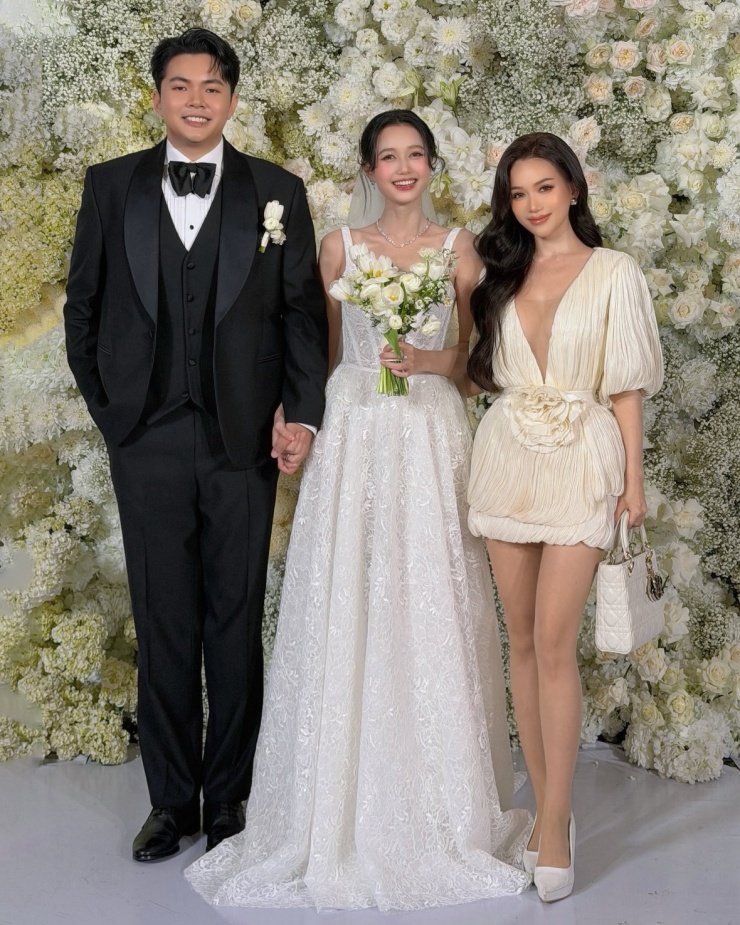 Dàn sao quy tụ trong đám cưới Nhung Gumiho - 9