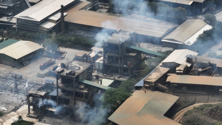 Khói bụi bủa vây người dân ở gần nhà máy hoá chất Đức Giang - Lào Cai - 2