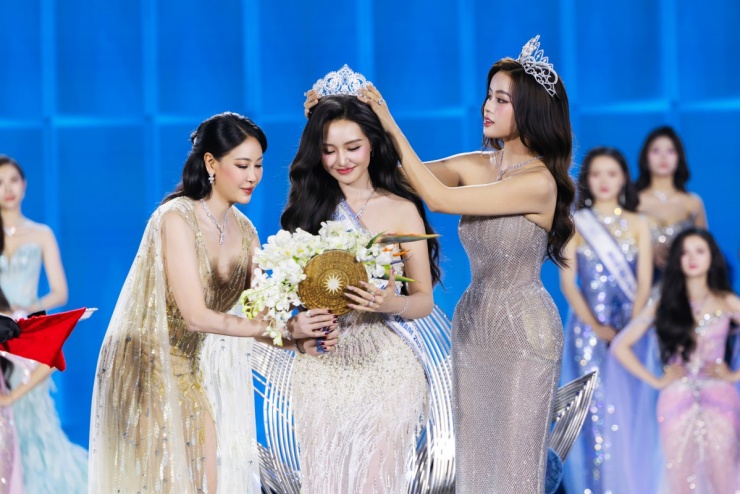 Sắc vóc á hậu 1 Miss World Vietnam 2025 Khánh Như - 1