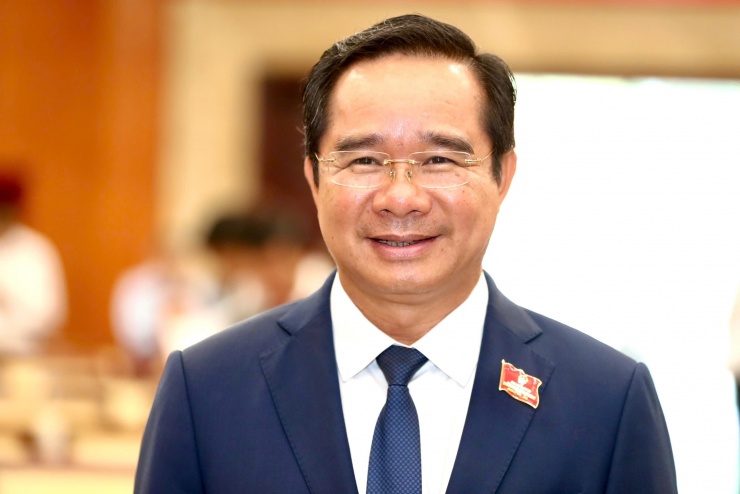 Ông Nguyễn Văn Được tiếp tục được tín nhiệm bầu giữ chức Chủ tịch UBND TPHCM. Ảnh: HOÀNG TRIỀU