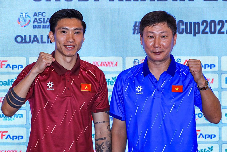 Họp báo ĐT Việt Nam - Malaysia: Thầy Kim và Văn Hậu muốn trả "món nợ" 0-4