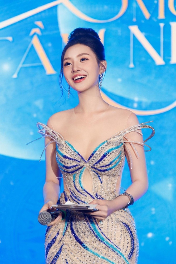 Sắc vóc á hậu 1 Miss World Vietnam 2025 Khánh Như - 4