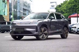 Loạt ô tô tiêu thụ chưa tới 4 lít/100 km đáng mua giữa áp lực giá xăng