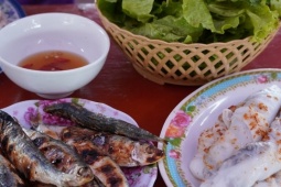 Món ngon bên đền thiêng xứ Nghệ khiến du khách ‘ăn một lần nhớ mãi’