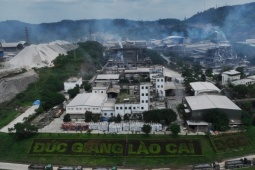 Khói bụi bủa vây người dân ở gần nhà máy hoá chất Đức Giang - Lào Cai