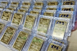 Vì sao giá vàng trong nước cao hơn thế giới tới 30 triệu đồng/lượng?