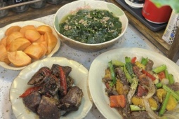 Những mâm cơm 3 người dưới 150.000 đồng của mẹ đảm Hải Phòng