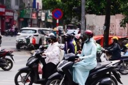 Miền Bắc, miền Trung nắng nóng gay gắt 2 ngày tới