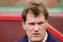 Tottenham gây sốc khi cân nhắc bổ nhiệm HLV 'nghỉ hưu' 20 năm trước